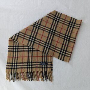 Burberry Lambswool Scarf Beige – Unisex Check – Timeless Designer Wrap